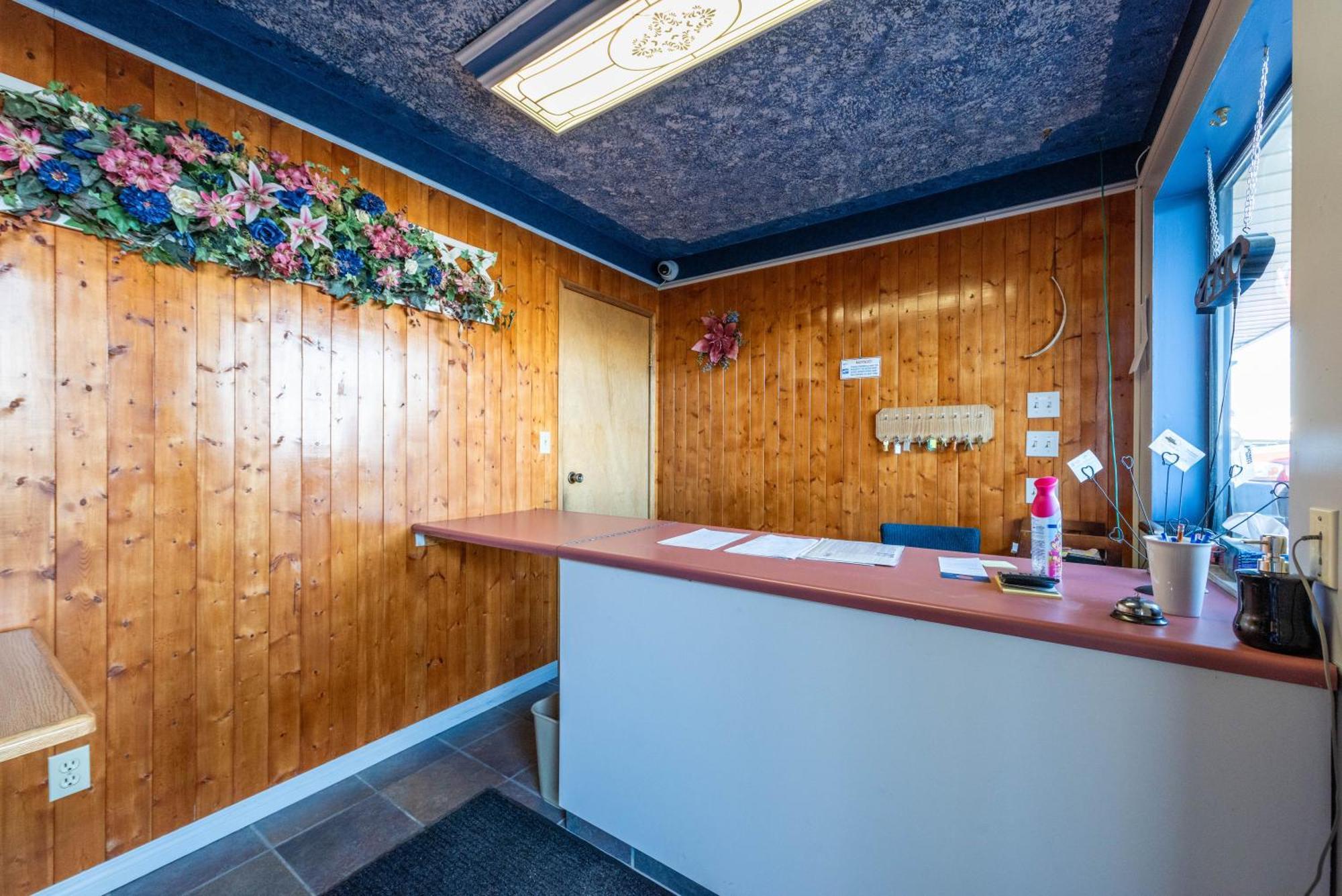 Beiseker Blue Horse Motel المظهر الخارجي الصورة