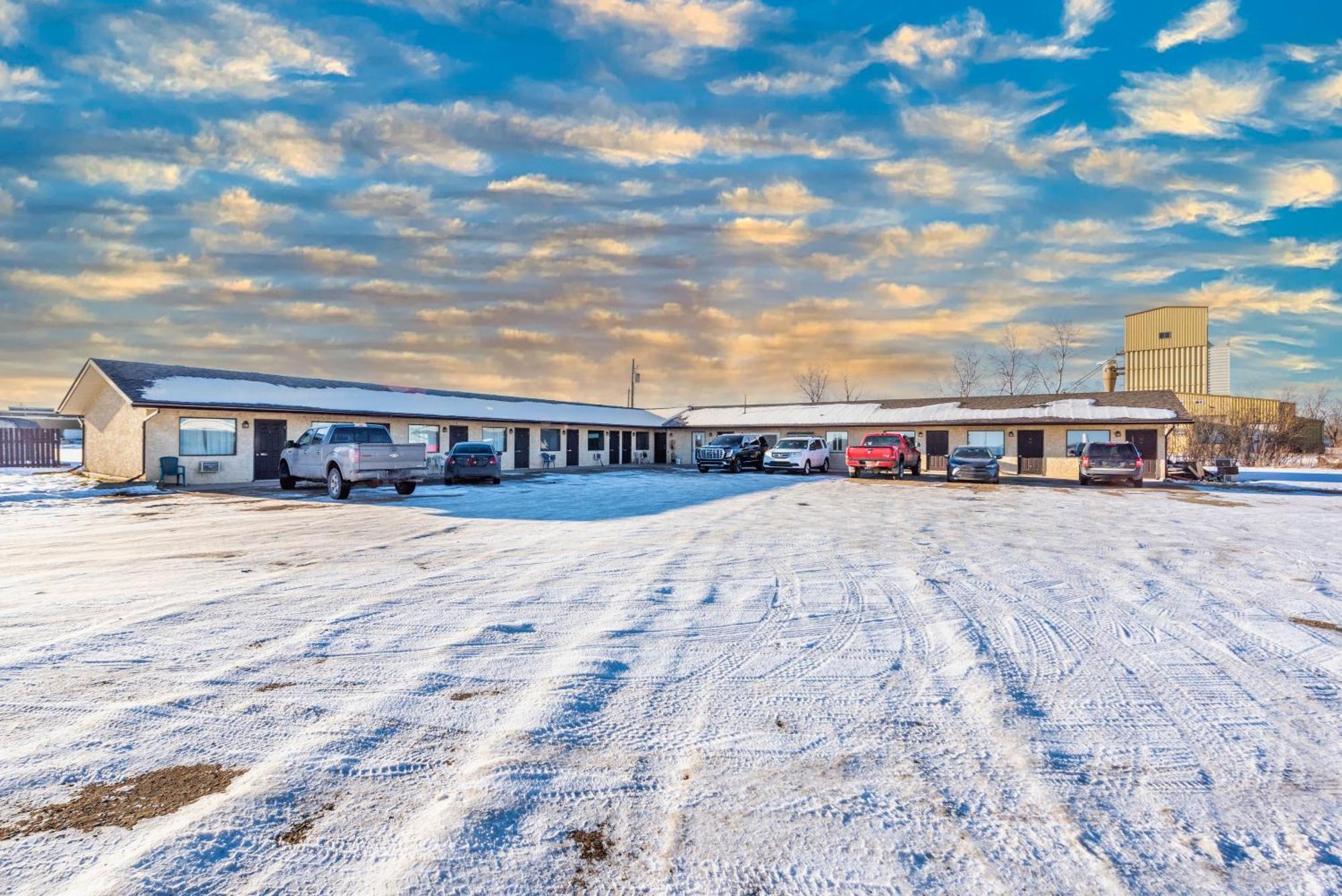 Beiseker Blue Horse Motel المظهر الخارجي الصورة